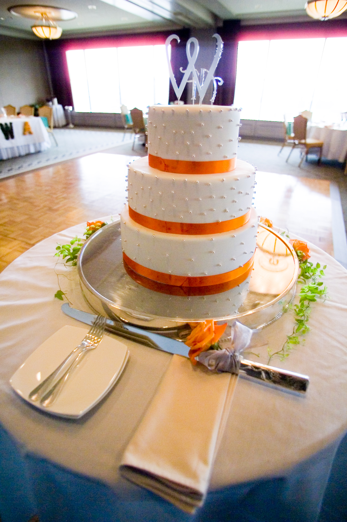 Classic wedding cake 